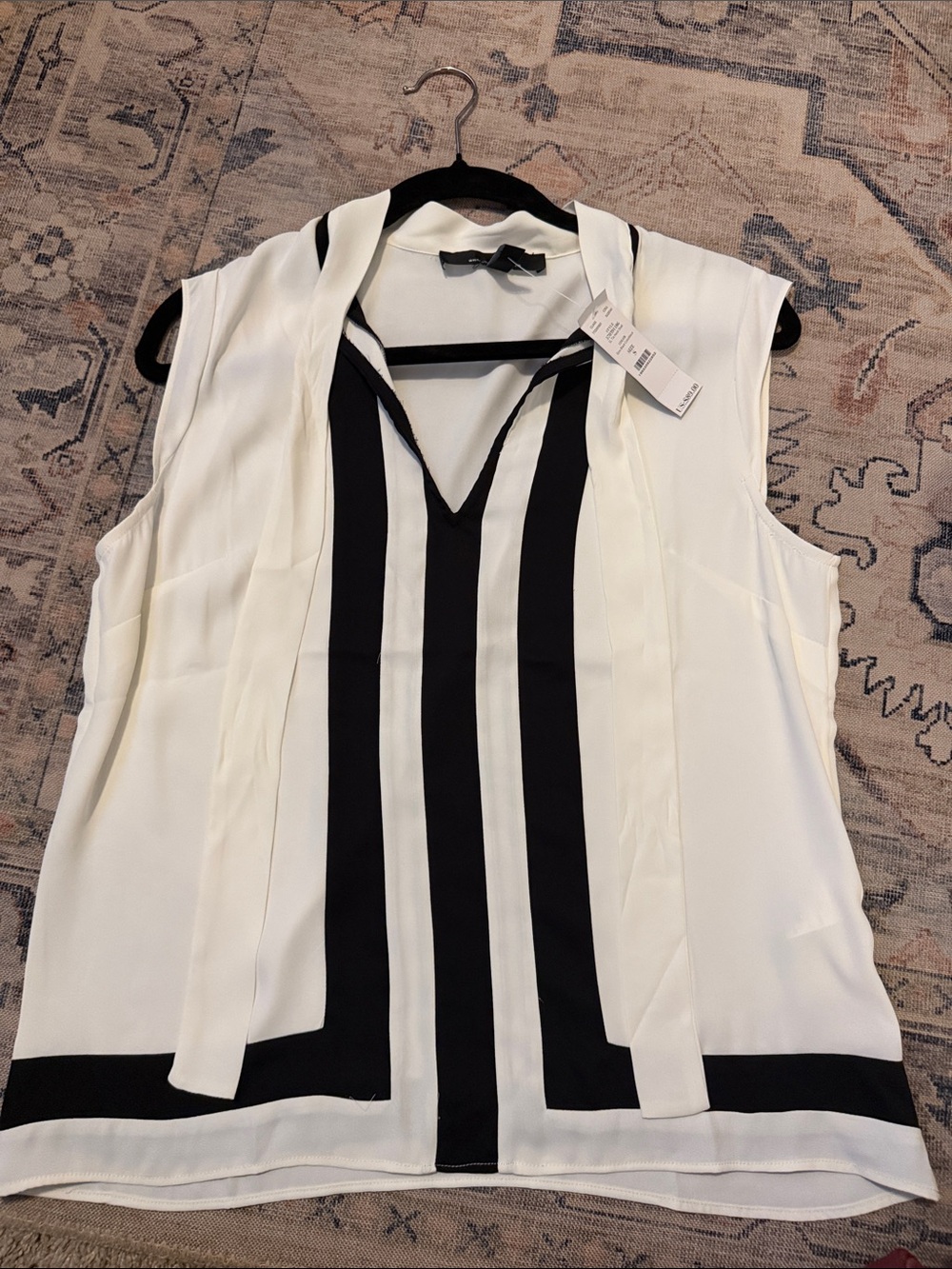 White House Black Market Women’s Ecru Tie Neck Shell NWT Small